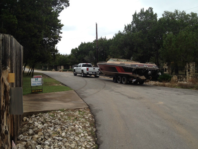 Chris Craft Stinger 312 - Round Mountain TX