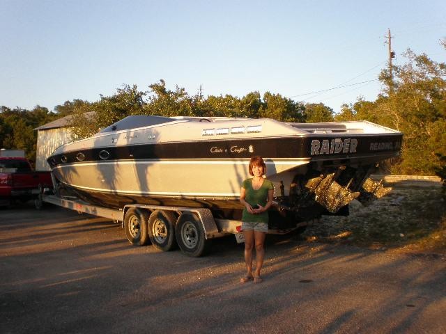 Chris Craft Stinger 375 - Round Mountain TX