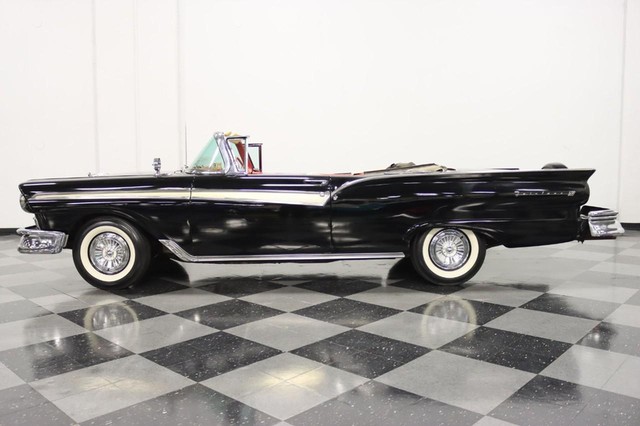 Ford Sunliner Sunliner - Round Mountain TX