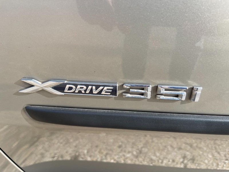BMW X5 Vehicle Image 28