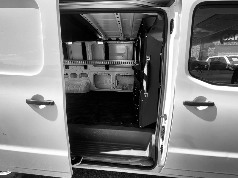 Nissan NV Cargo Vehicle Image 18