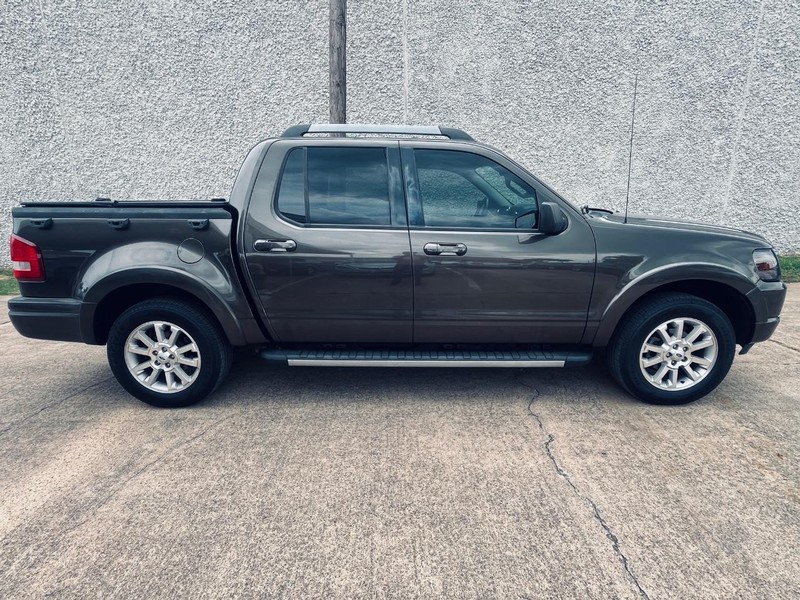 Ford Explorer Sport Trac Vehicle Full-screen Gallery Image 07