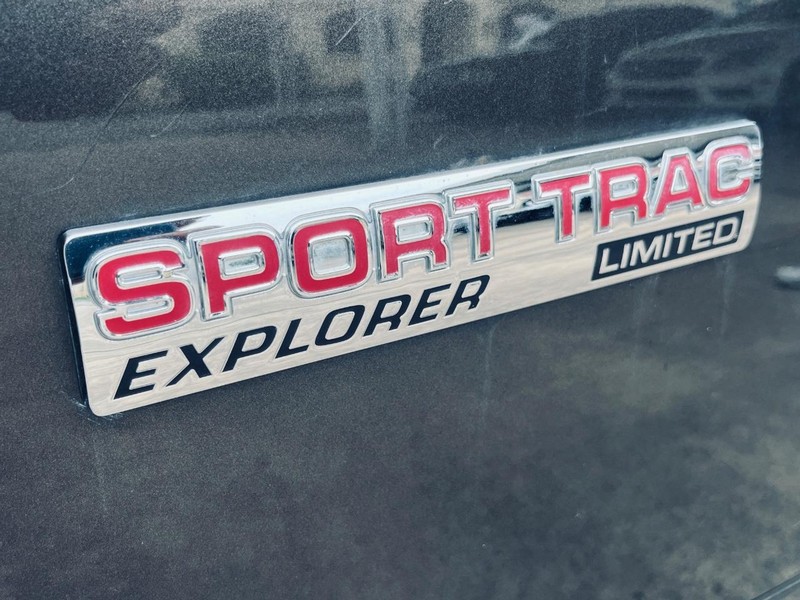 Ford Explorer Sport Trac Vehicle Full-screen Gallery Image 28