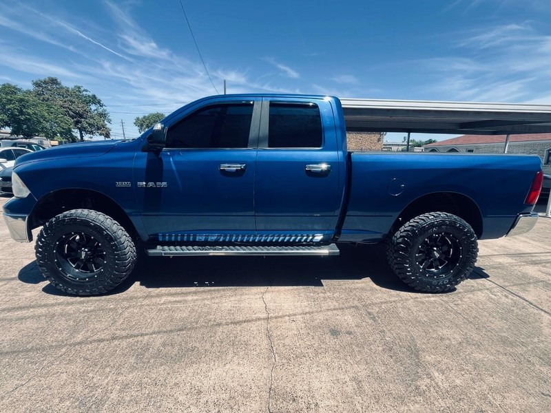Dodge Ram 1500 Vehicle Full-screen Gallery Image 02