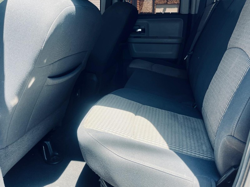 Dodge Ram 1500 Vehicle Full-screen Gallery Image 14