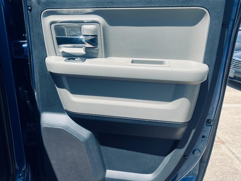 Dodge Ram 1500 Vehicle Full-screen Gallery Image 17