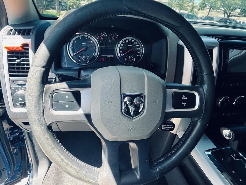 Dodge Ram 1500 Vehicle Full-screen Gallery Image 23