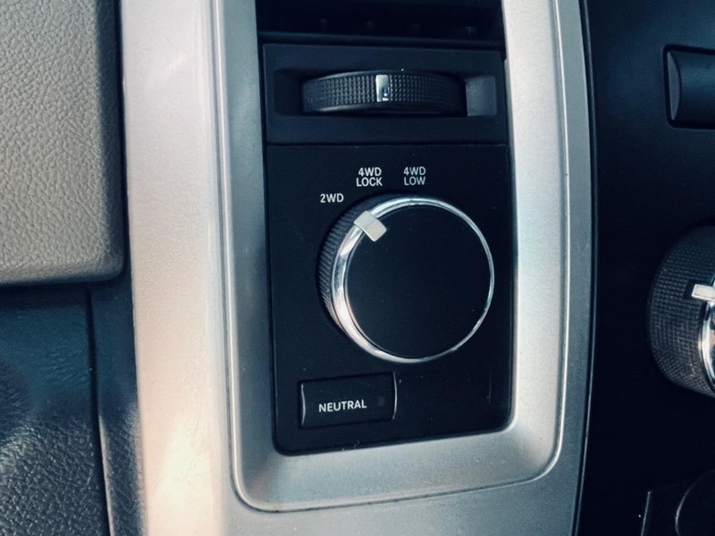 Dodge Ram 1500 Vehicle Full-screen Gallery Image 26