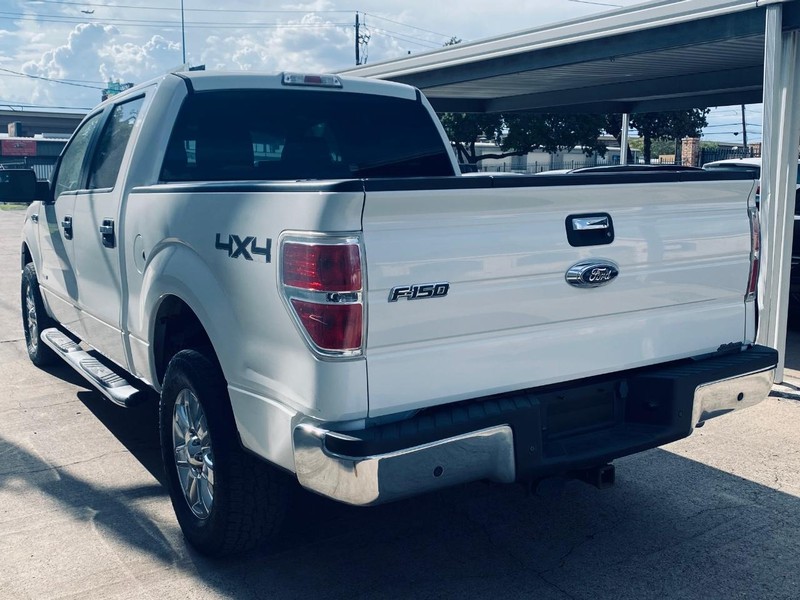 Ford F-150 Vehicle Full-screen Gallery Image 03