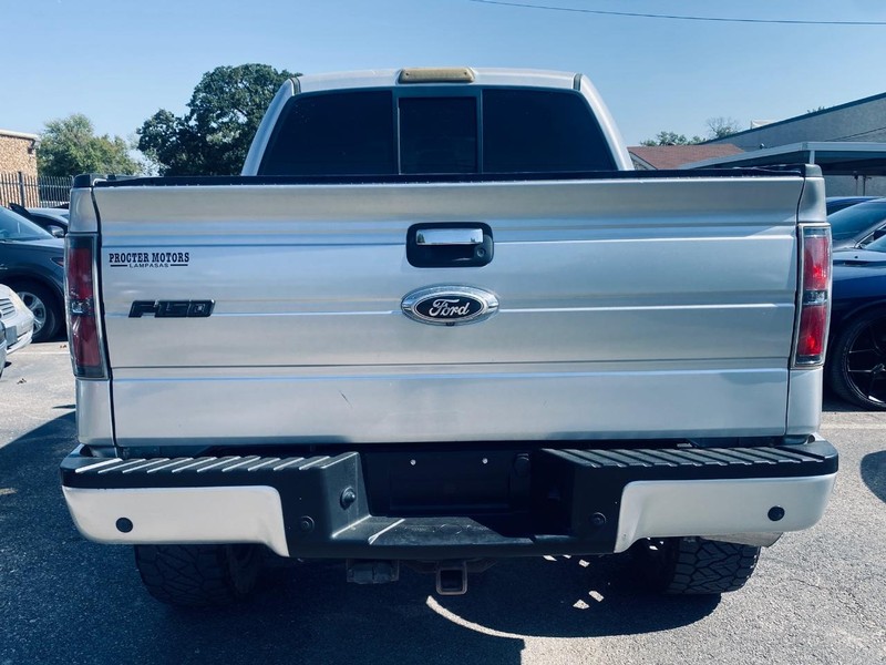 Ford F-150 Vehicle Full-screen Gallery Image 04