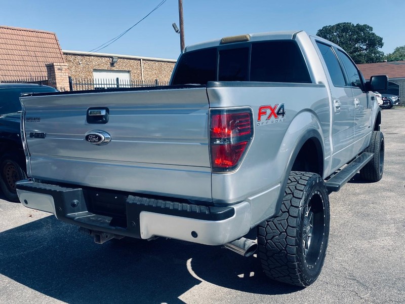 Ford F-150 Vehicle Full-screen Gallery Image 08