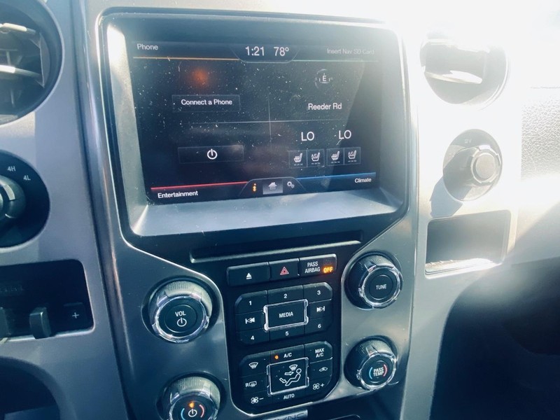 Ford F-150 Vehicle Full-screen Gallery Image 25