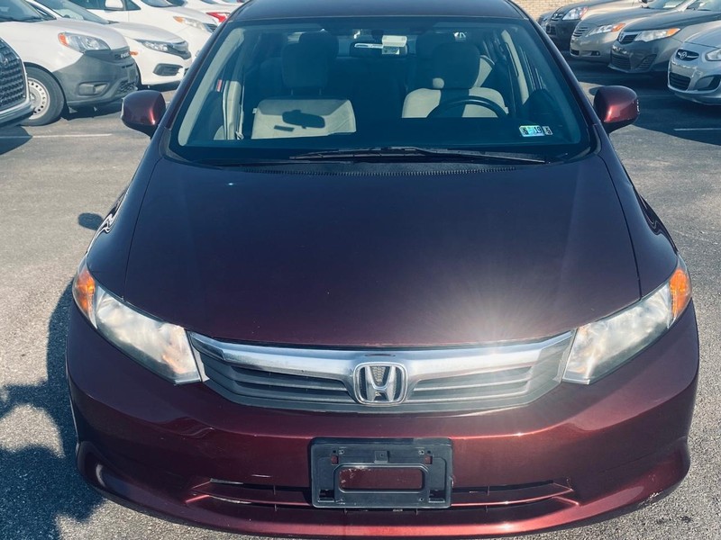 Honda Civic Sedan Vehicle Full-screen Gallery Image 09