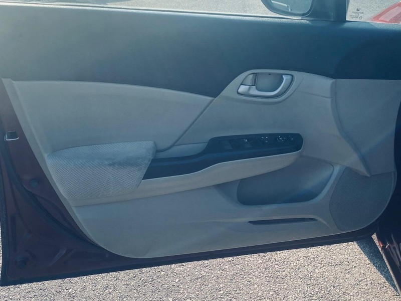 Honda Civic Sedan Vehicle Full-screen Gallery Image 11