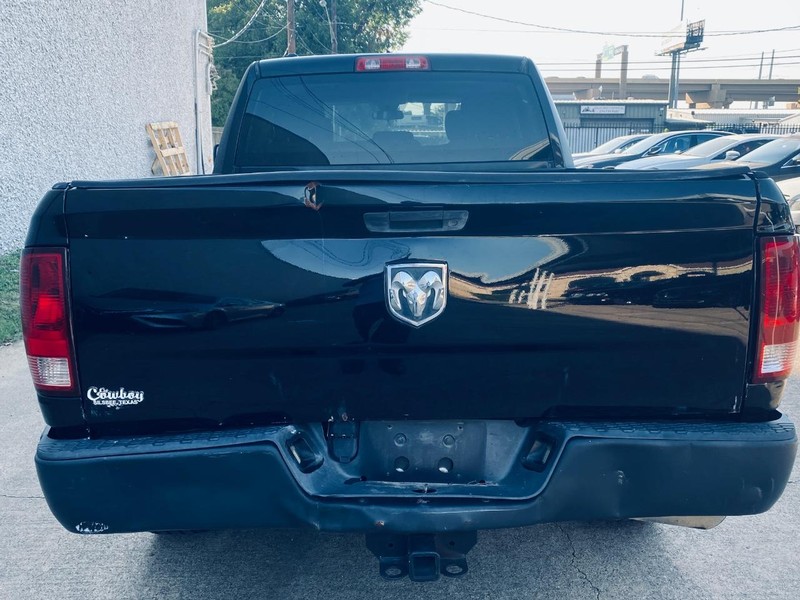 Ram 1500 Vehicle Full-screen Gallery Image 04