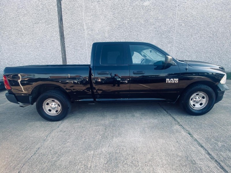 Ram 1500 Vehicle Full-screen Gallery Image 07