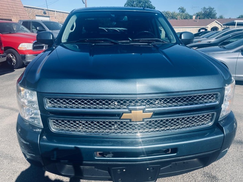 Chevrolet Silverado 1500 Vehicle Full-screen Gallery Image 09