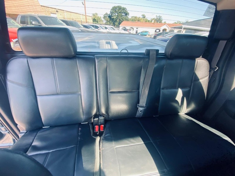 Chevrolet Silverado 1500 Vehicle Full-screen Gallery Image 23