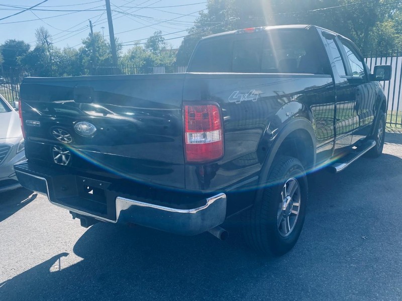 Ford F-150 Vehicle Full-screen Gallery Image 08