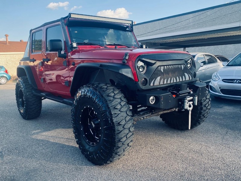 Jeep Wrangler Vehicle Full-screen Gallery Image 08