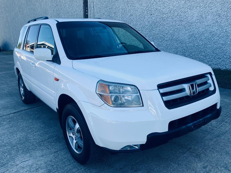 Honda Pilot Vehicle Full-screen Gallery Image 08