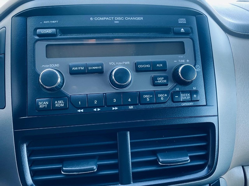 Honda Pilot Vehicle Full-screen Gallery Image 30