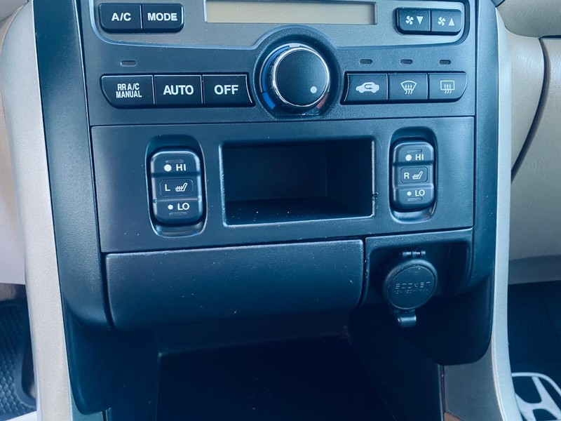 Honda Pilot Vehicle Full-screen Gallery Image 31