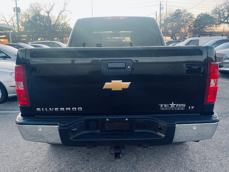 Chevrolet Silverado 1500 Vehicle Full-screen Gallery Image 04