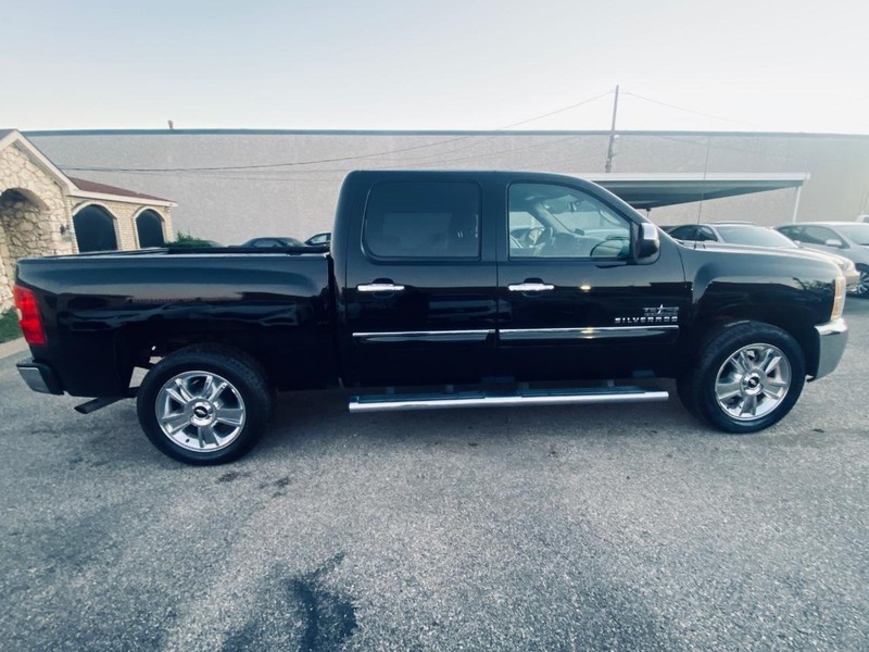 Chevrolet Silverado 1500 Vehicle Full-screen Gallery Image 07