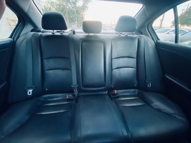 Honda Accord Sedan Vehicle Full-screen Gallery Image 22