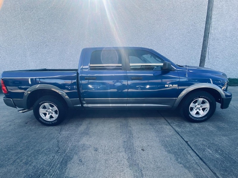 Dodge Ram 1500 Vehicle Full-screen Gallery Image 07