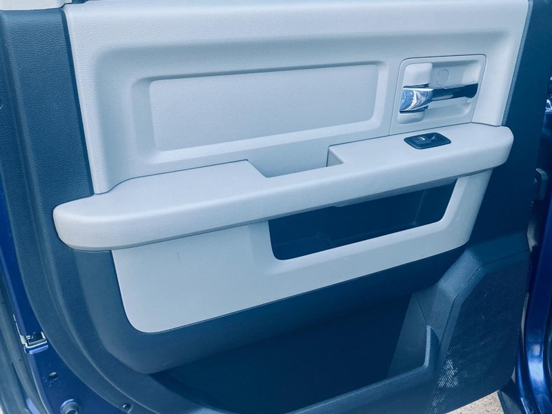Dodge Ram 1500 Vehicle Full-screen Gallery Image 13