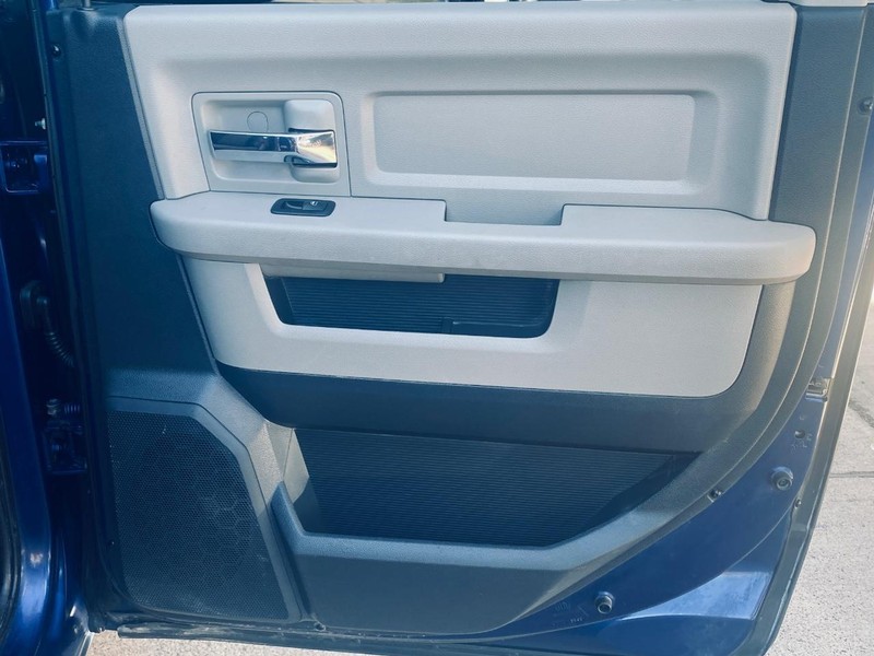 Dodge Ram 1500 Vehicle Full-screen Gallery Image 16