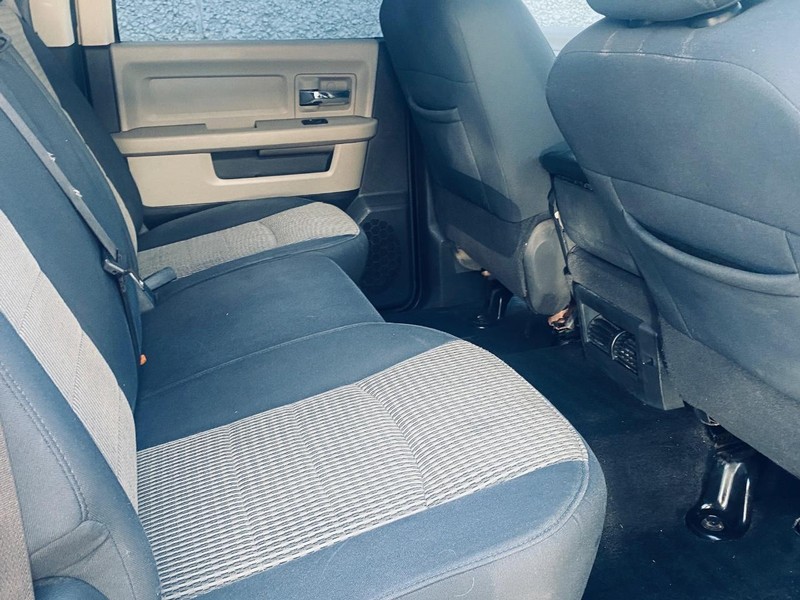Dodge Ram 1500 Vehicle Full-screen Gallery Image 17