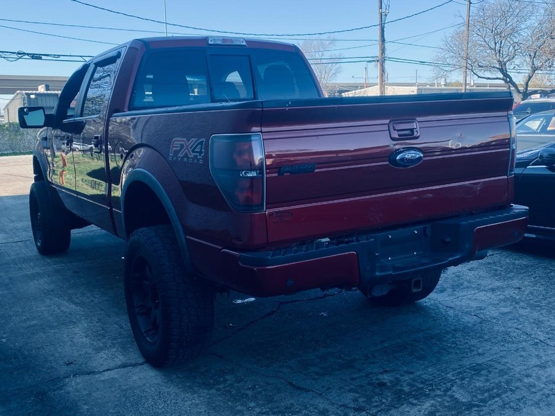 Ford F-150 Vehicle Full-screen Gallery Image 04