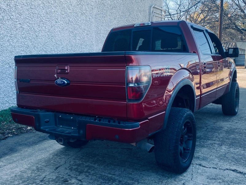 Ford F-150 Vehicle Full-screen Gallery Image 07