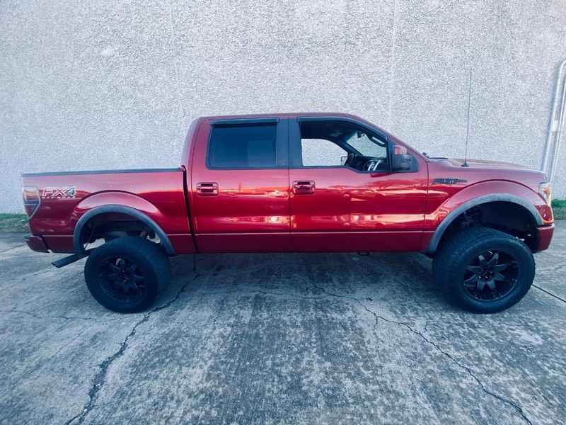 Ford F-150 Vehicle Full-screen Gallery Image 08