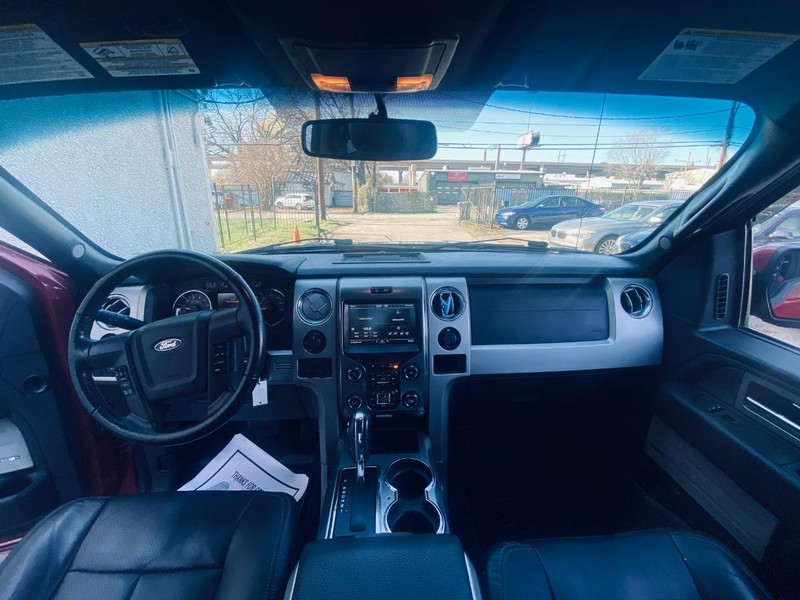 Ford F-150 Vehicle Full-screen Gallery Image 22