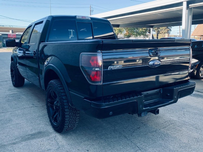 Ford F-150 Vehicle Full-screen Gallery Image 03