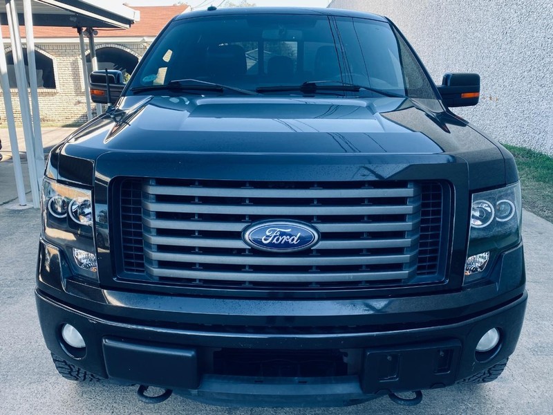 Ford F-150 Vehicle Full-screen Gallery Image 09