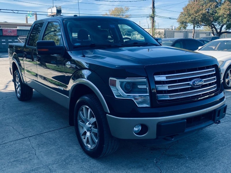 Ford F-150 Vehicle Full-screen Gallery Image 08