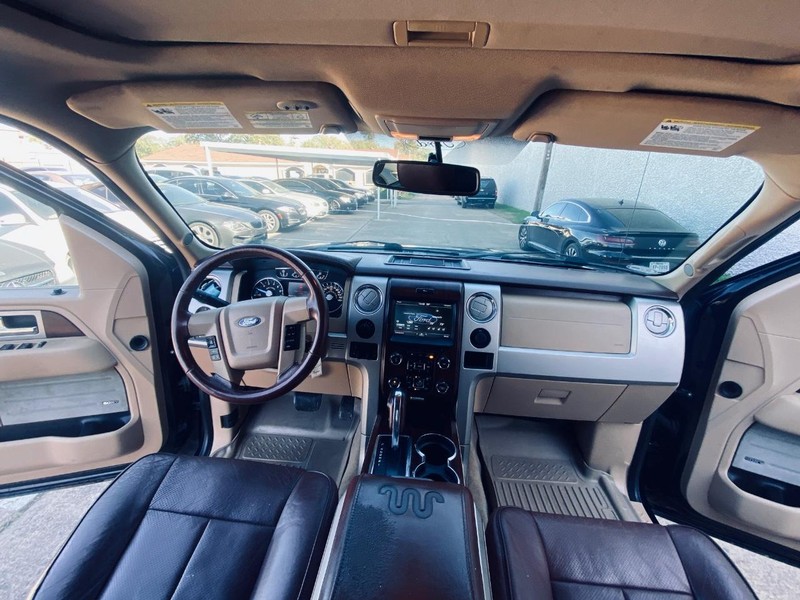 Ford F-150 Vehicle Full-screen Gallery Image 22