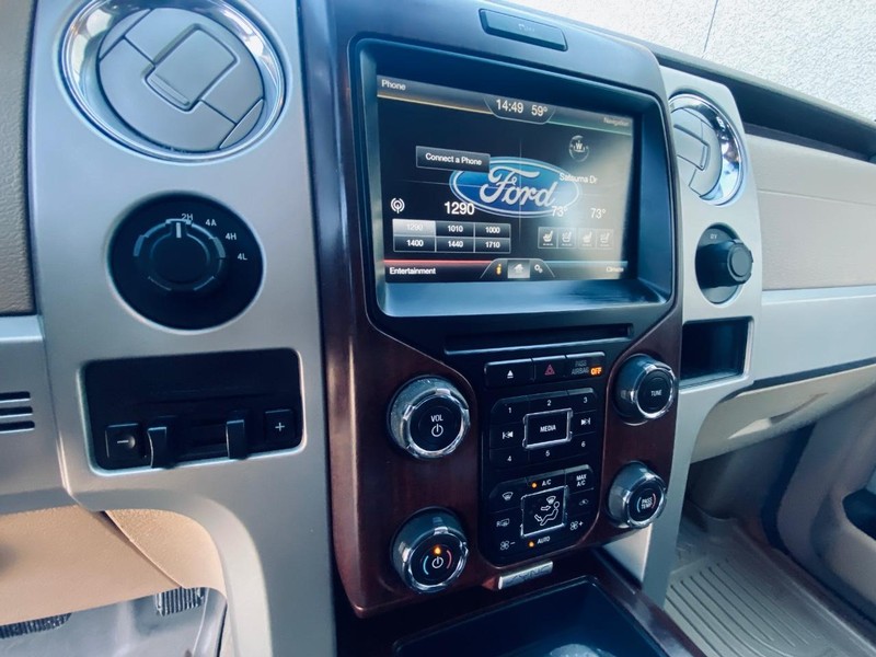 Ford F-150 Vehicle Full-screen Gallery Image 26