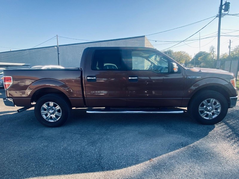Ford F-150 Vehicle Full-screen Gallery Image 07
