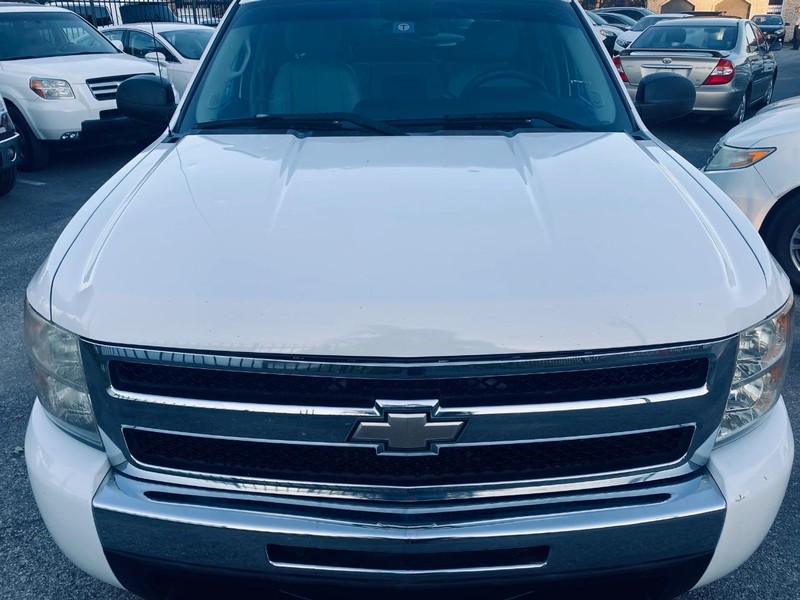 Chevrolet Silverado 1500 Vehicle Full-screen Gallery Image 09