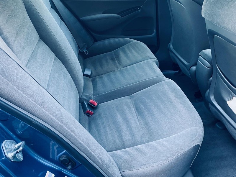 Honda Civic Sedan Vehicle Full-screen Gallery Image 17