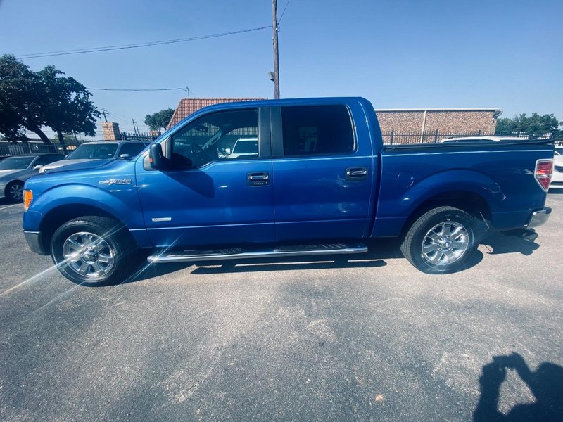 Ford F-150 Vehicle Full-screen Gallery Image 02
