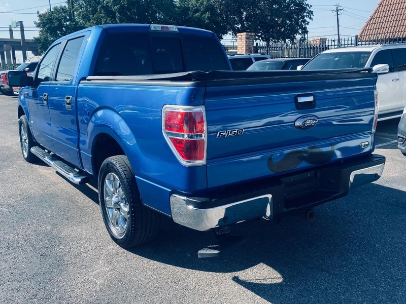 Ford F-150 Vehicle Full-screen Gallery Image 03