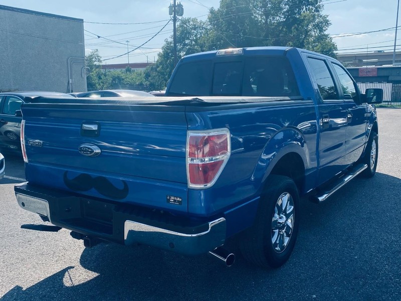 Ford F-150 Vehicle Full-screen Gallery Image 06