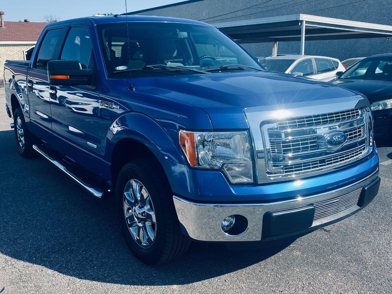 Ford F-150 Vehicle Full-screen Gallery Image 08